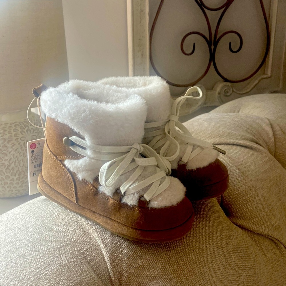 Zara Girls Sherpa Boots